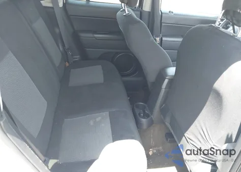 2016 Jeep Compass Sport из США, поврежденный, VIN 1C4NJDBB5GD662555